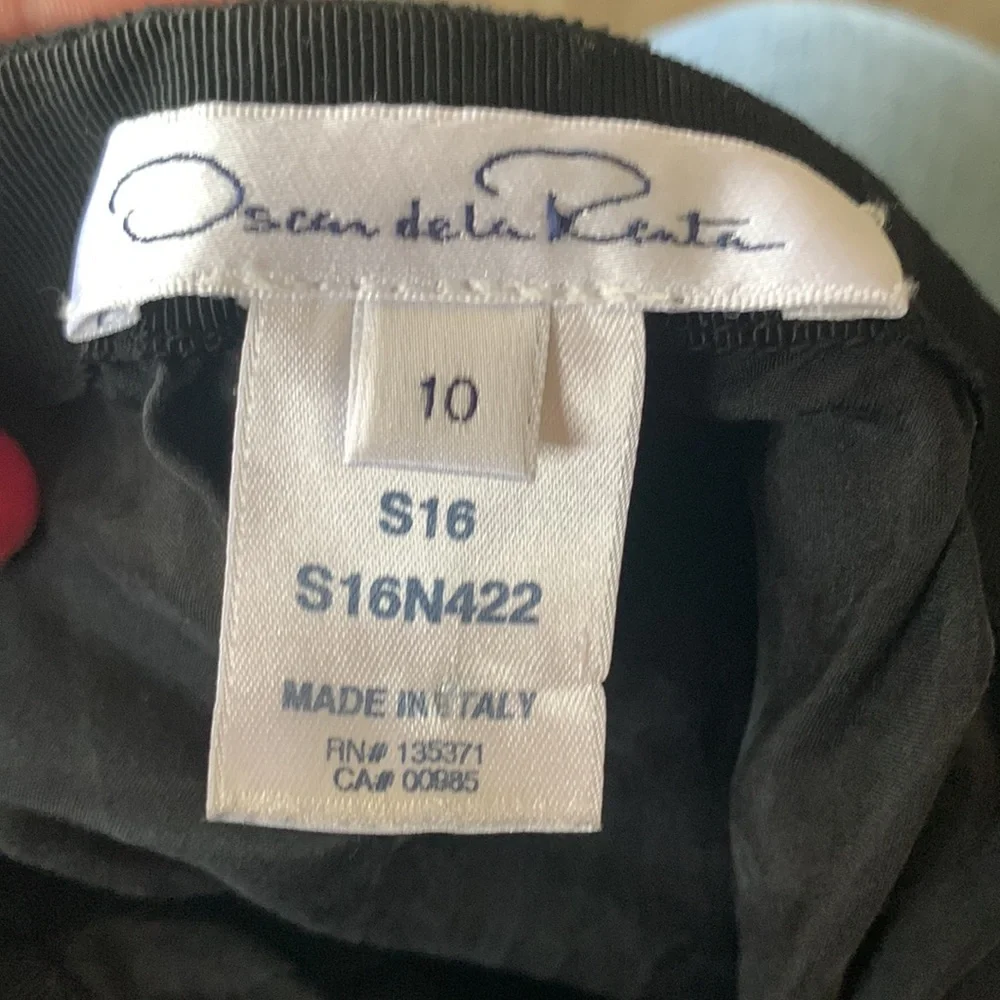 Oscar dela Renta Made in Italy black skirt